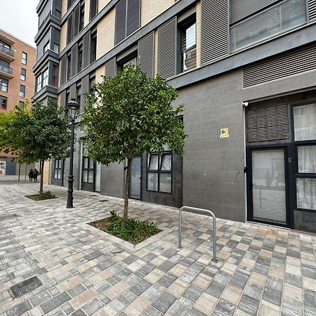 Moderno Apartamento Del Arquitecto Aparthotel Valencia Luaran gambar