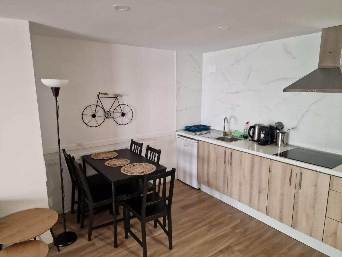 Moderno Apartamento Del Arquitecto Aparthotel Valencia Luaran gambar